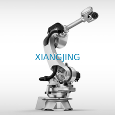 Tầm với 2,7 M Cánh tay robot COMAU 370 Kg Trọng tải 6 trục Cánh tay robot có tay cầm