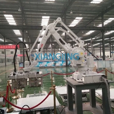 Robot hàn IRB 6700 đã qua sử dụng với bộ vệ sinh súng hàn và robot 6 trục cho ABB