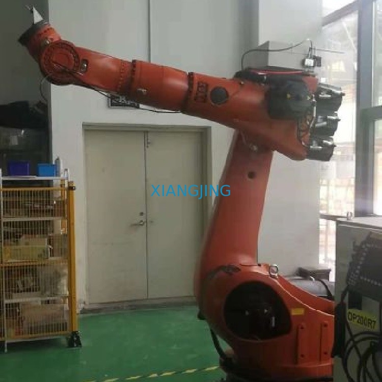Tay robot công nghiệp 6 trục đã qua sử dụng KR 210 R2700 EXTRA cánh tay robot hàn công nghiệp