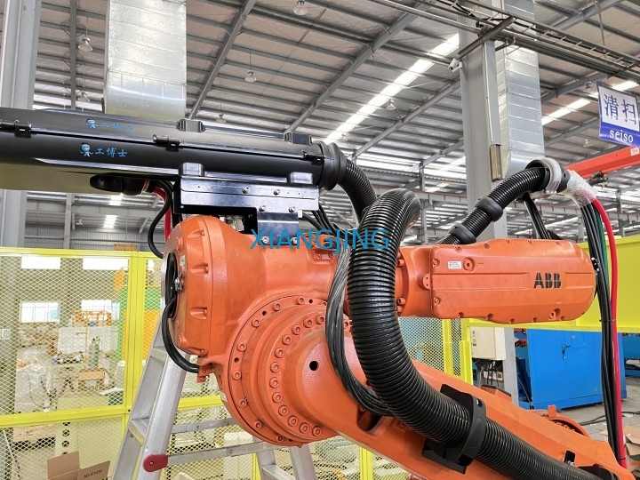 Rô-bốt công nghiệp Kuka KR 70 R2100 PA dành cho rô-bốt gắp và đặt đồ cũ